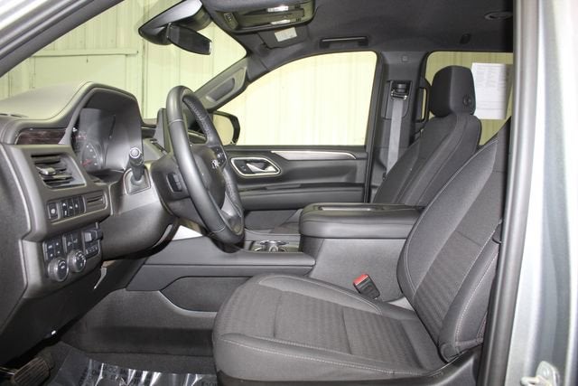 2024 Chevrolet Suburban LS
