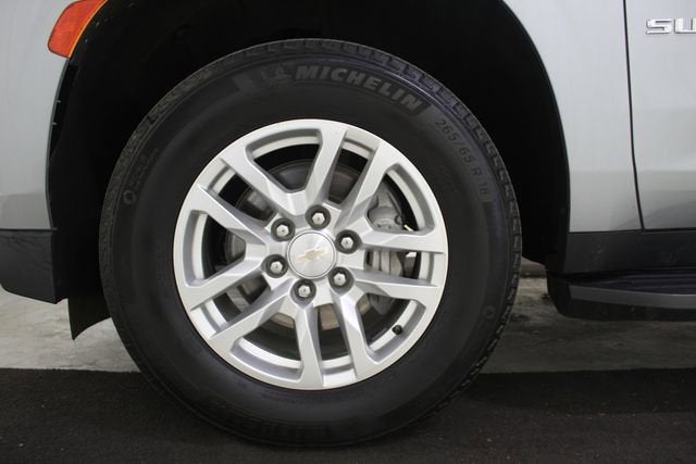 2024 Chevrolet Suburban LS