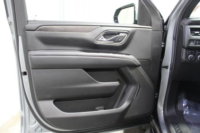 2024 Chevrolet Suburban LS