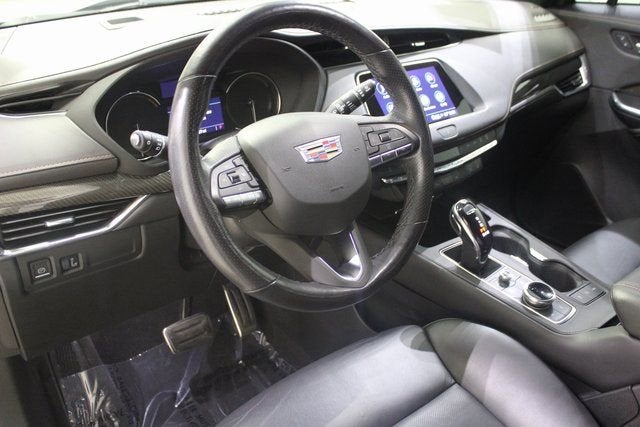 2022 Cadillac XT4 Sport