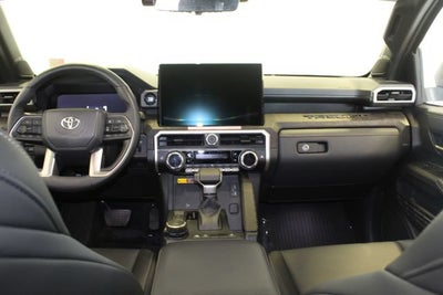 2024 Toyota Tacoma 4WD SR5