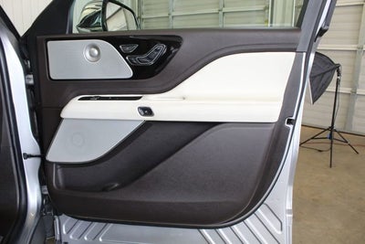 2022 Lincoln Aviator Black Label