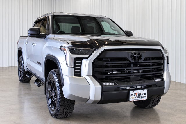 2024 Toyota Tundra 4WD SR5