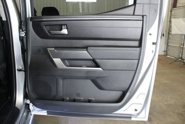 2024 Toyota Tundra 4WD SR5