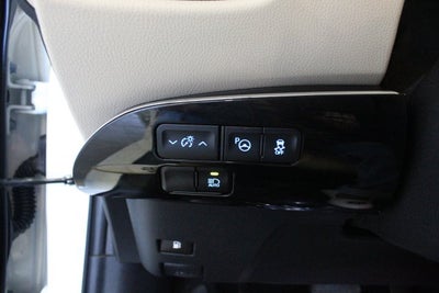 2019 Toyota Prius L Eco