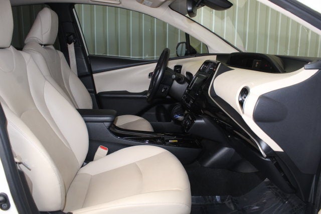 2019 Toyota Prius L Eco