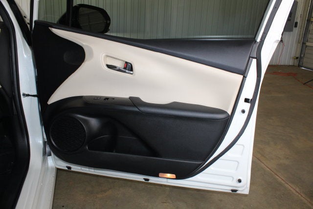 2019 Toyota Prius L Eco