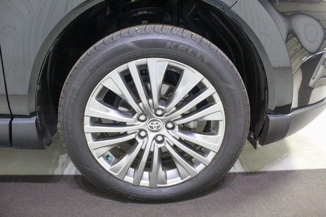 2021 Toyota Venza LE