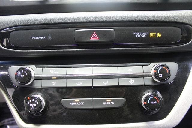 2021 Kia Sedona LX