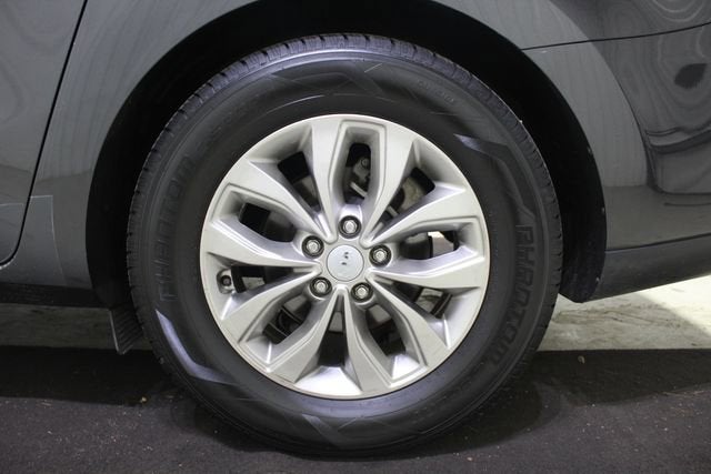 2021 Kia Sedona LX