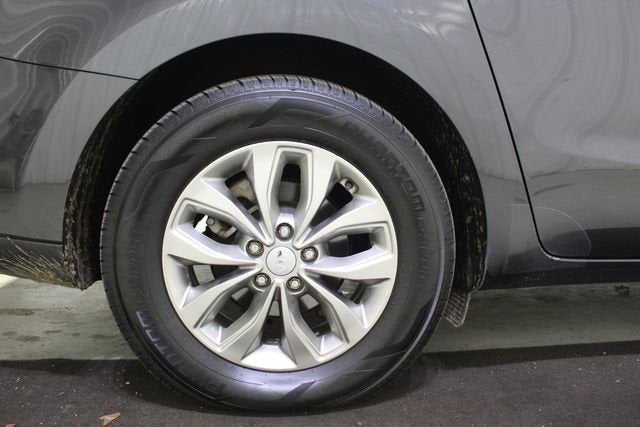 2021 Kia Sedona LX