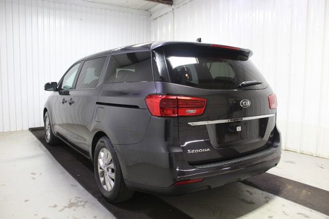 2021 Kia Sedona LX
